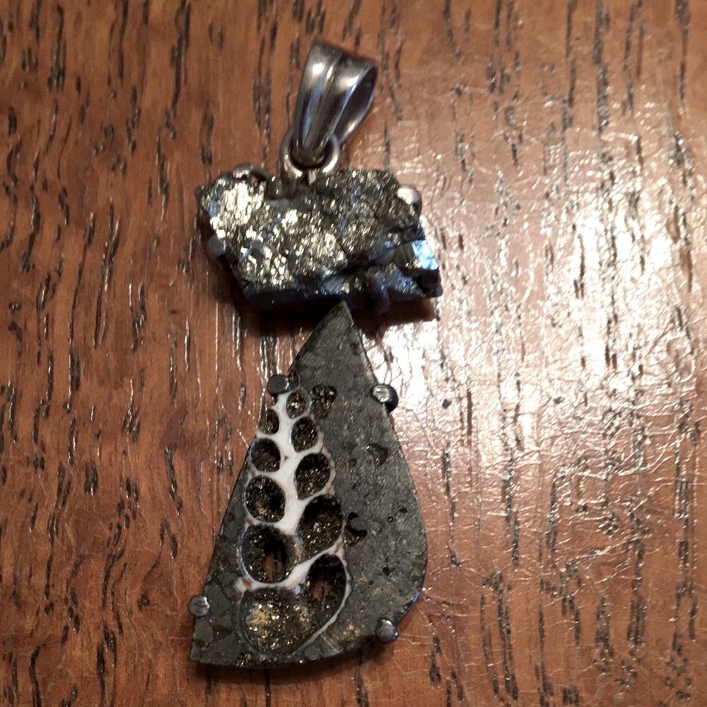 Pendant